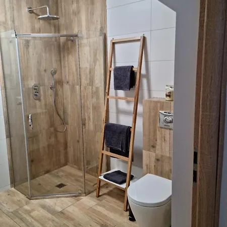 Apartament 4-osobowy Pod Cisem *