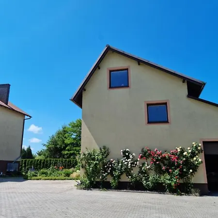Apartament 4-osobowy Pod Cisem *